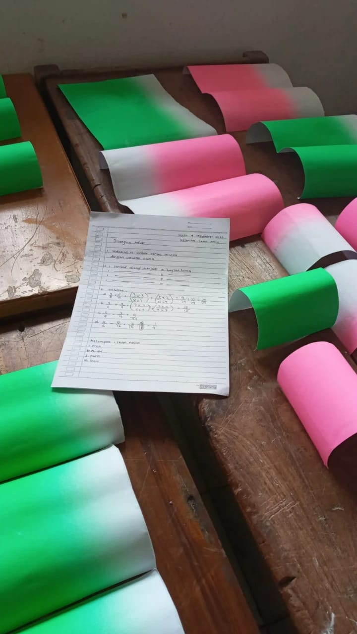 Galeri 2 untuk ekstrakurikuler Sains Club