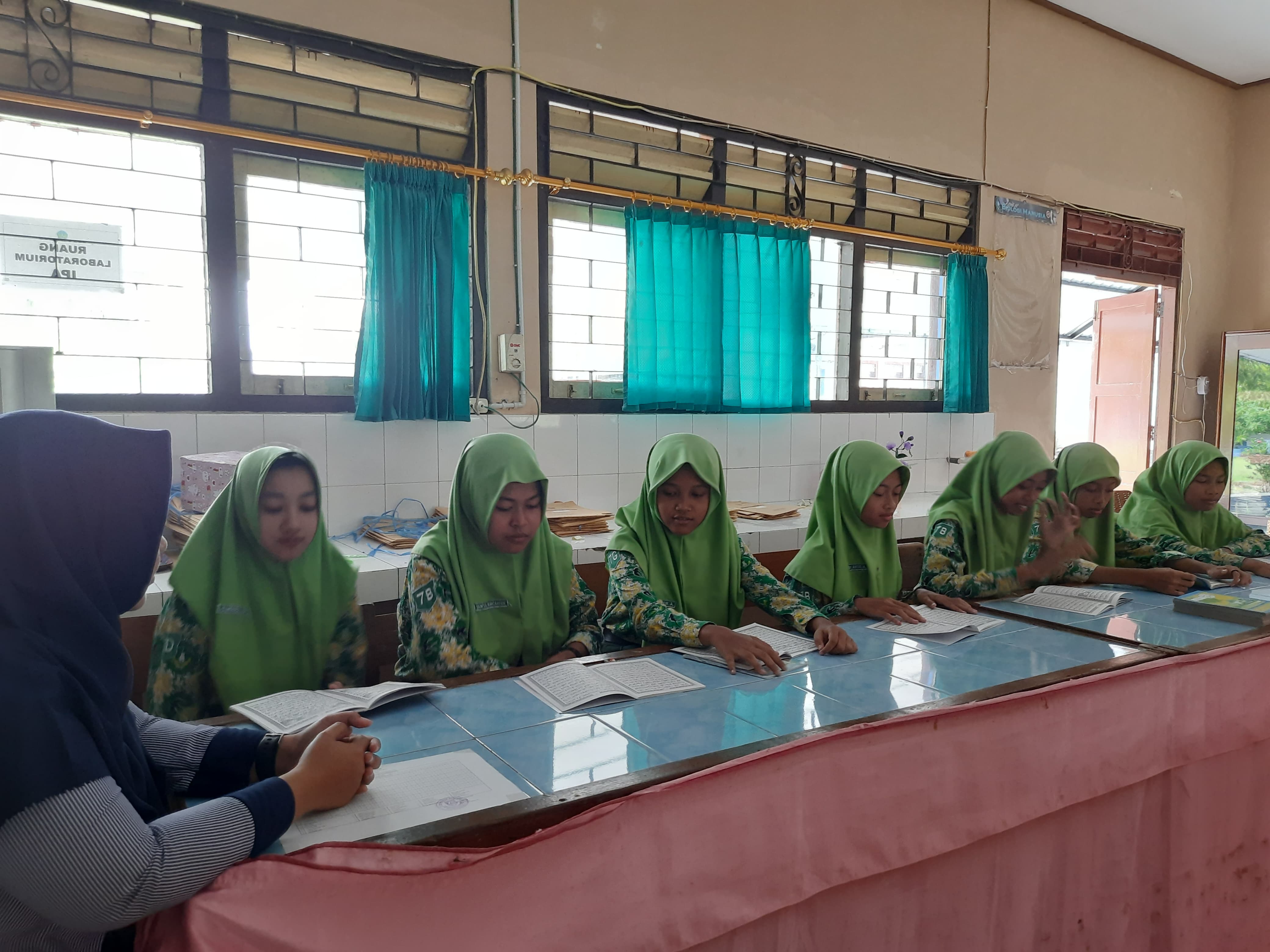 Galeri 3 untuk ekstrakurikuler Baca Tulis Al-Qur'an