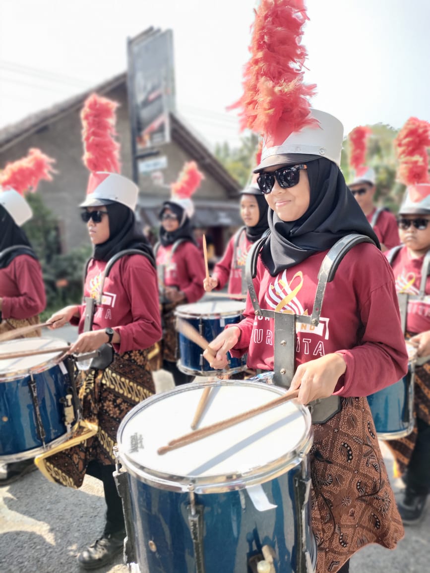 Galeri 5 untuk ekstrakurikuler Drumband