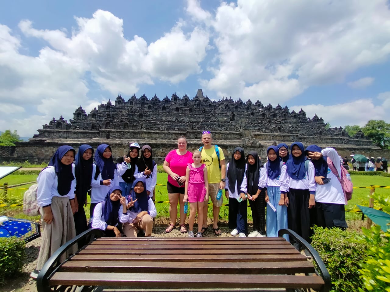 Galeri 2 untuk ekstrakurikuler English Club