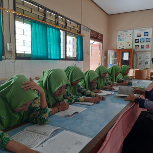 Galeri gambar Kegiatan Baca Tulis Al-Qur'an 8