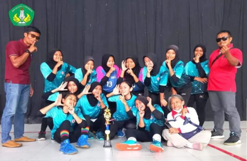 Penyerahan Hadiah POPDA Voli Tingkat Kabupaten Tahun 2023